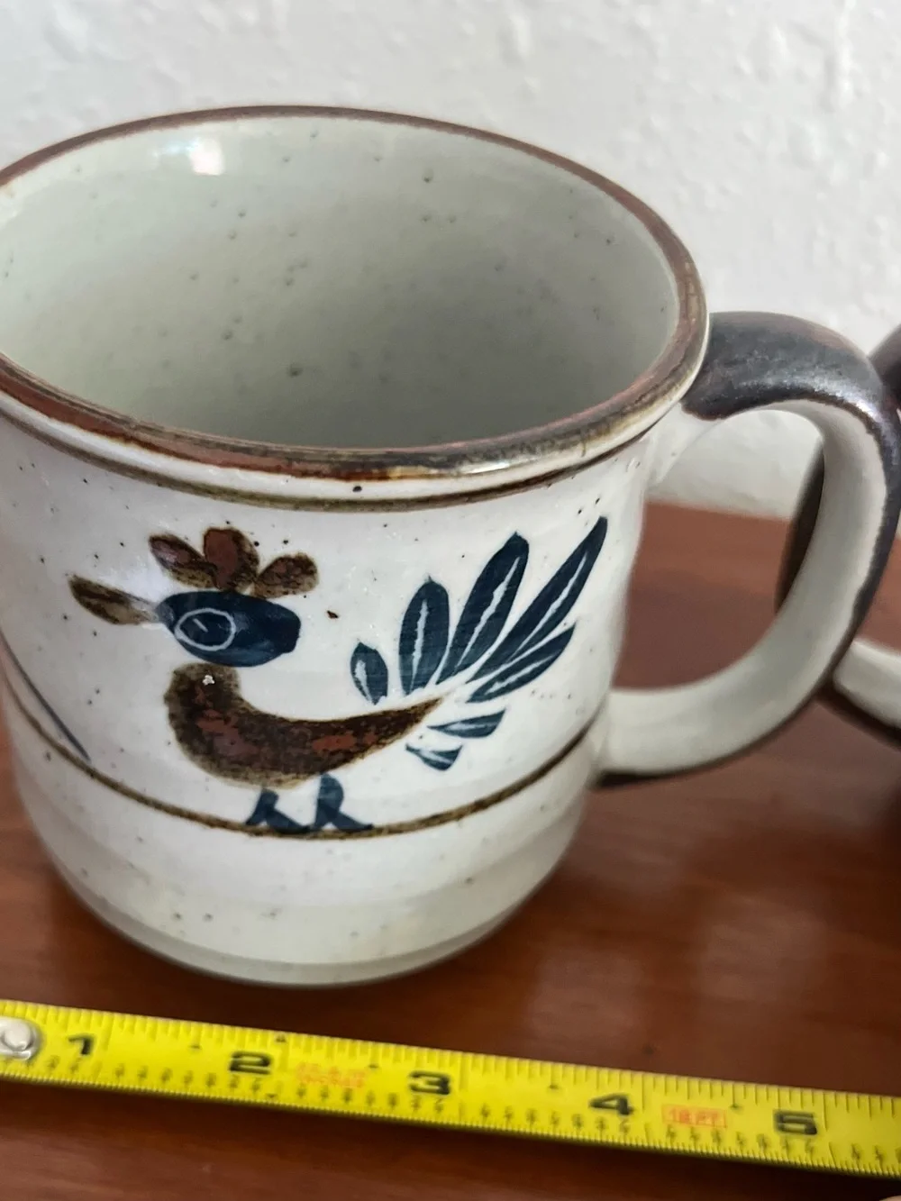 Set of Two Mugs Chicken/Bird Motif Mug — White and Blue